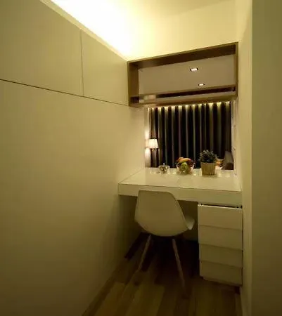 Space Shuttle - Tiny House Apartment